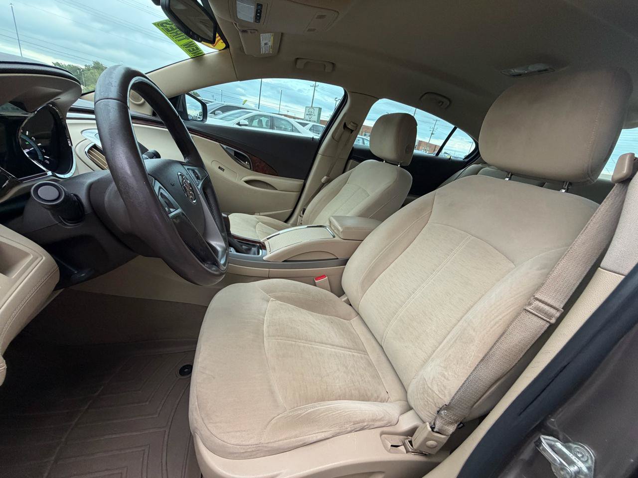 Used 2011 Buick LaCrosse CX FWD image 18