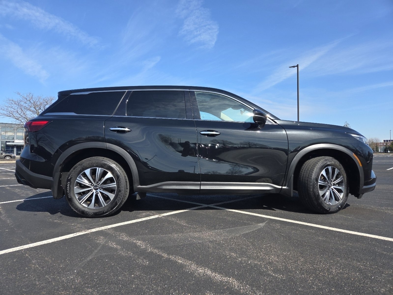 Used 2023 INFINITI QX60 Pure image 18