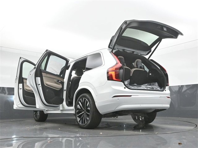 New 2026 Volvo XC90 B6 Plus w/ Protection Package Premier image 57