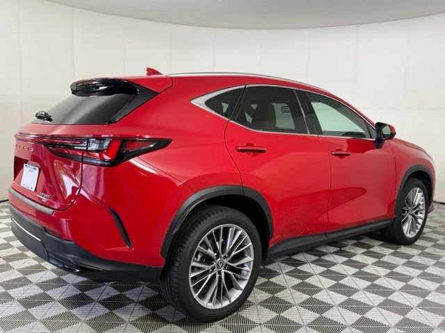 Used 2025 Lexus NX 350 AWD w/ Accessory Package (Z2) image 4