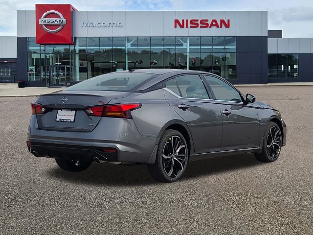 New 2026 Nissan Altima 2.5 SR AWD/4WD image 7