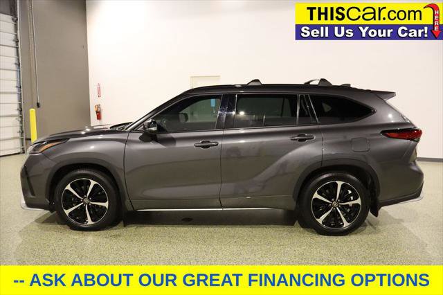 Used 2021 Toyota Highlander XSE image 4
