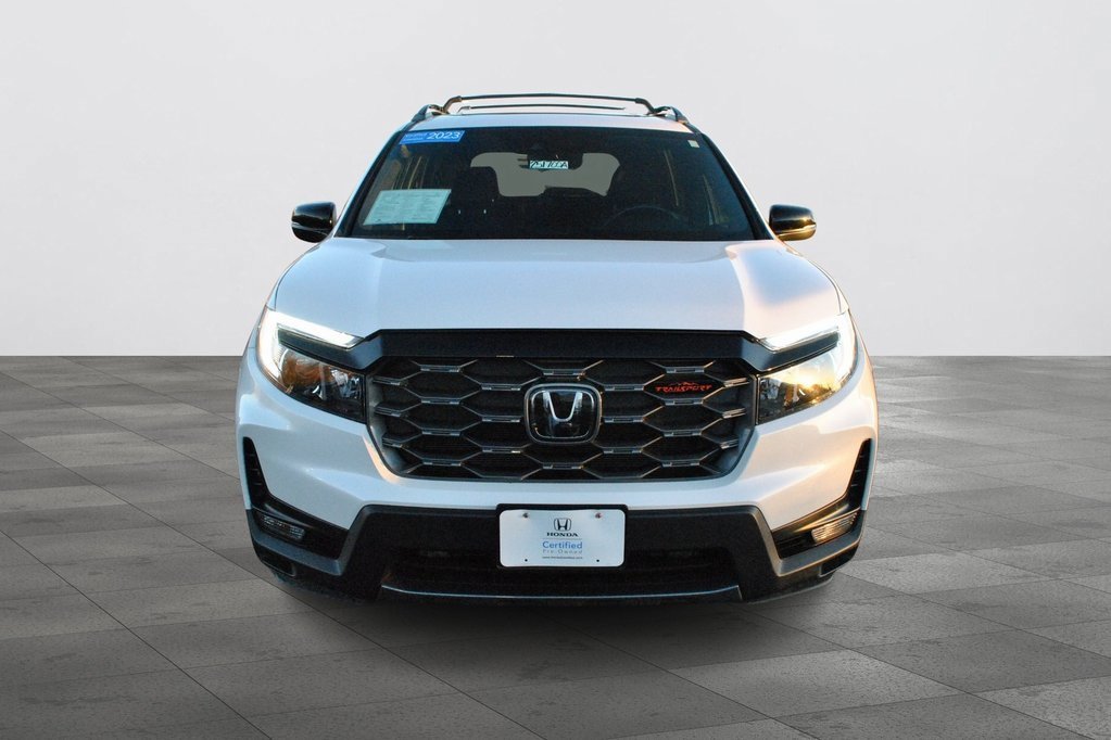 Used 2023 Honda Passport TrailSport image 2