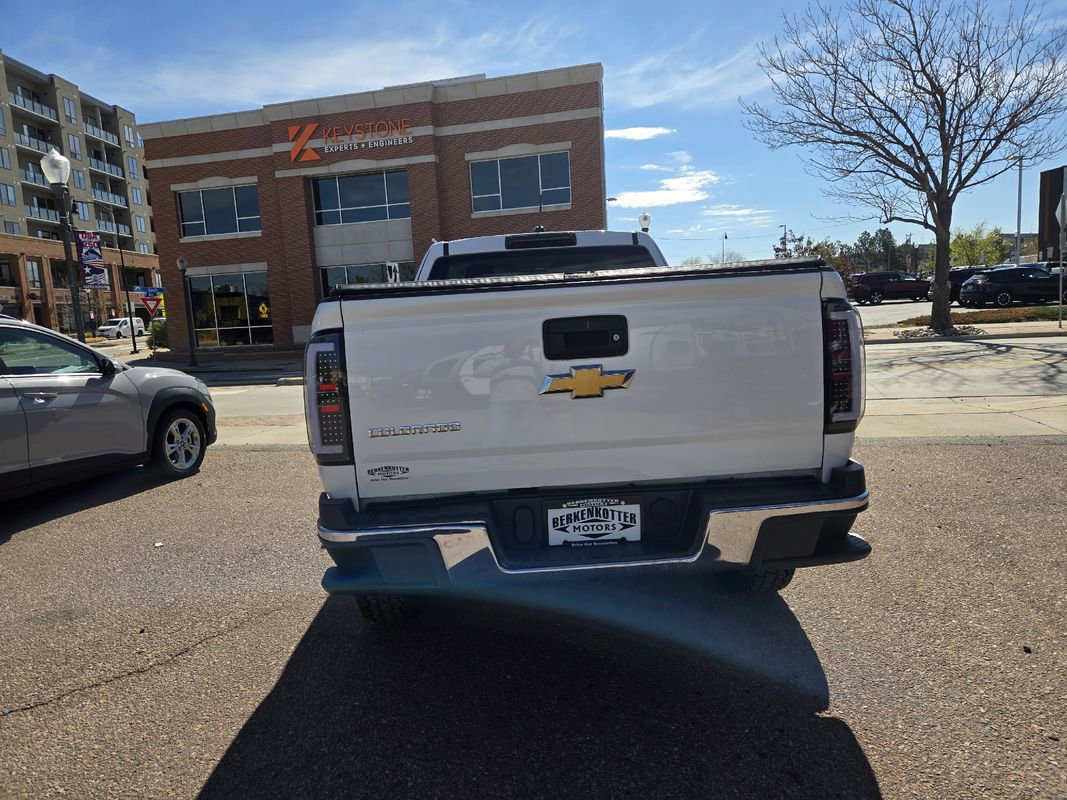 Used 2016 Chevrolet Colorado W/T AWD/4WD image 9