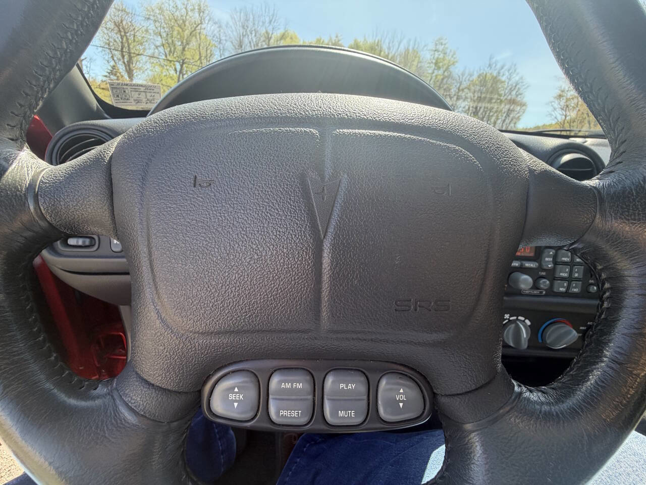 Used 1996 Pontiac Grand Am SE FWD image 30