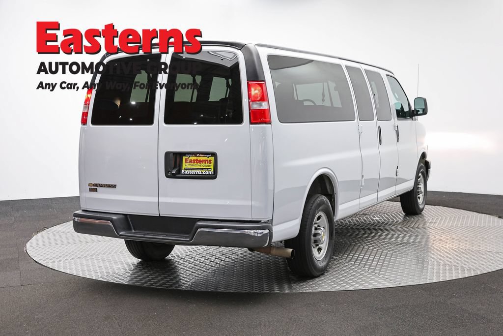 Used 2024 Chevrolet Express 3500 LT w/ LT Preferred Equipment Group RWD image 5