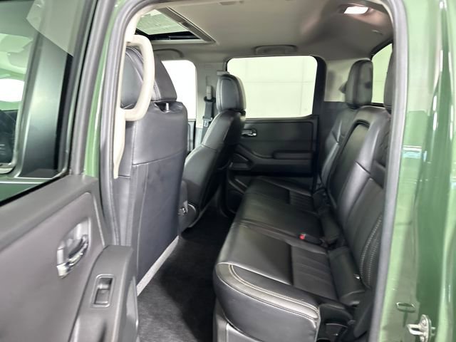 Used 2024 Nissan Frontier SL w/ Technology Package image 25