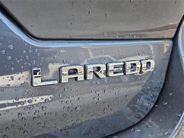 Used 2023 Jeep Grand Cherokee Laredo image 27