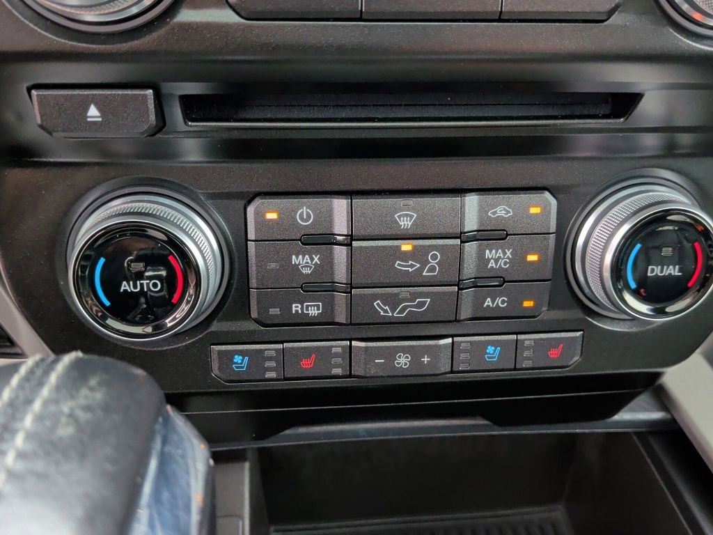 Used 2018 Ford F150 Lariat w/ Equipment Group 502A Luxury AWD/4WD image 34