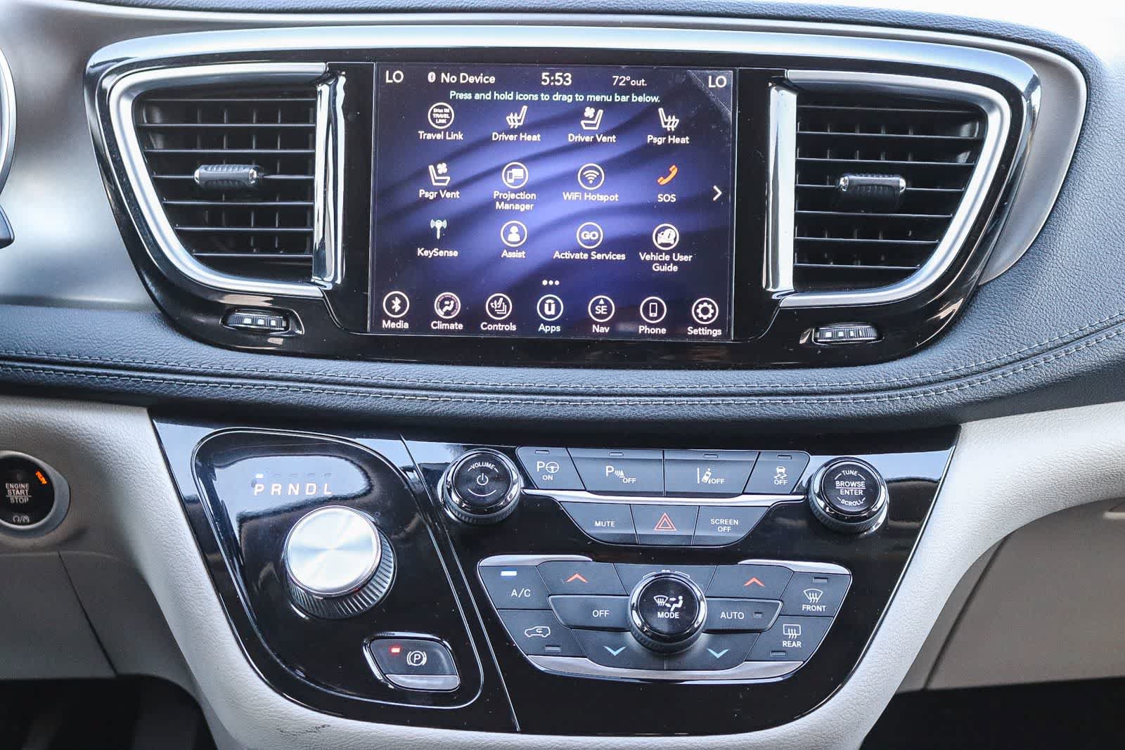 Used 2019 Chrysler Pacifica Limited w/ Advanced Safetytec Group FWD image 12