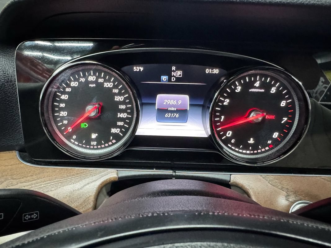 Used 2017 Mercedes-Benz E 400 4MATIC Wagon image 29