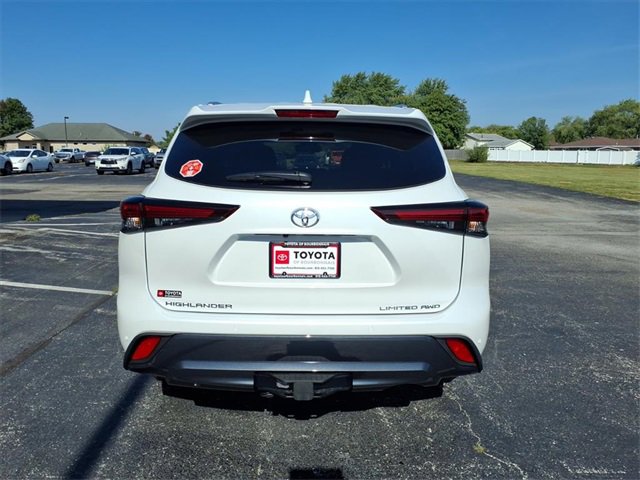 New 2025 Toyota Highlander Limited image 4