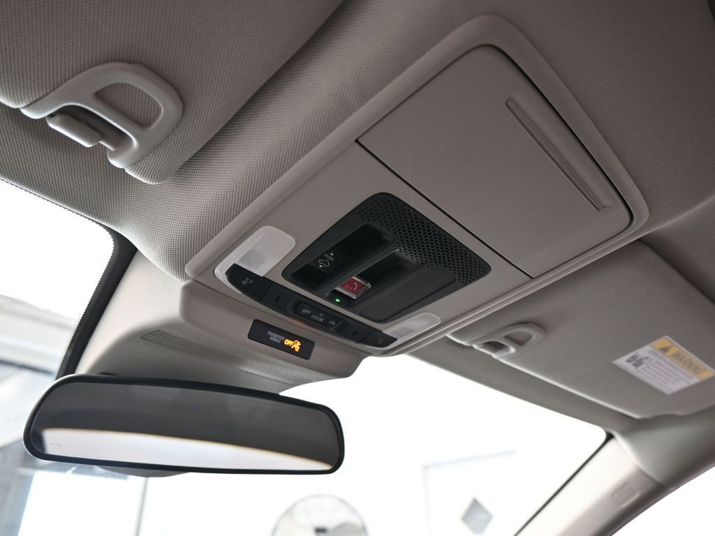 Used 2023 Honda Accord EX image 25