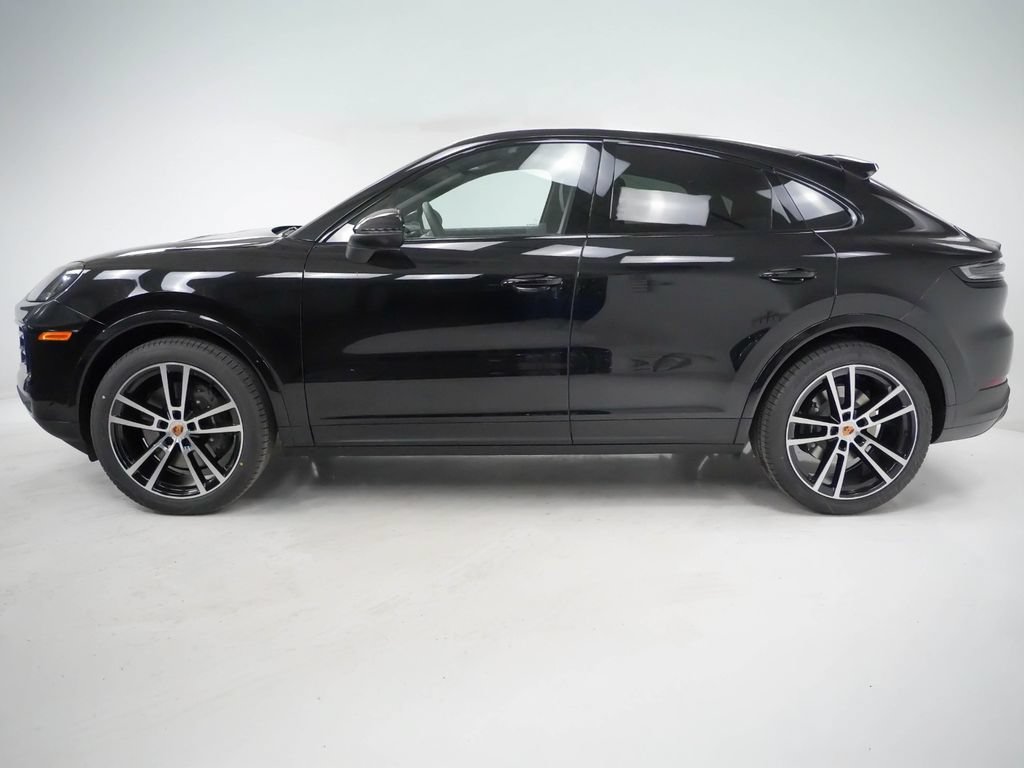 Certified 2026 Porsche Cayenne Coupe AWD/4WD image 2