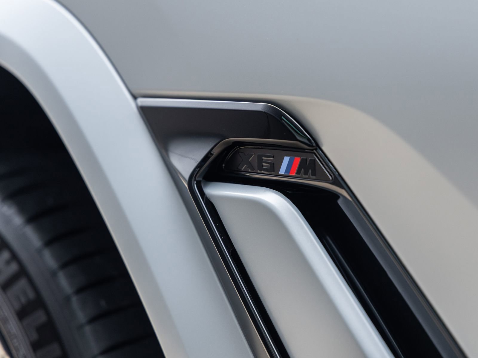 Used 2025 BMW X6 M Competition w/ Executive Package AWD/4WD image 20