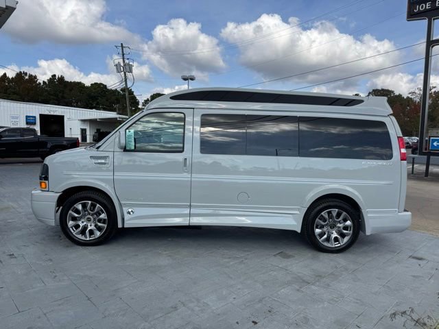 New 2025 Chevrolet Express 2500 w/ Driver Convenience Package image 5