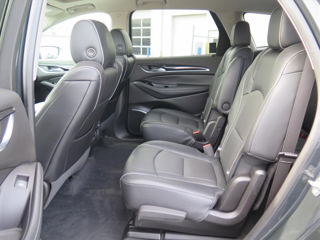 Used 2019 Buick Enclave Avenir w/ Avenir Technology Package image 16