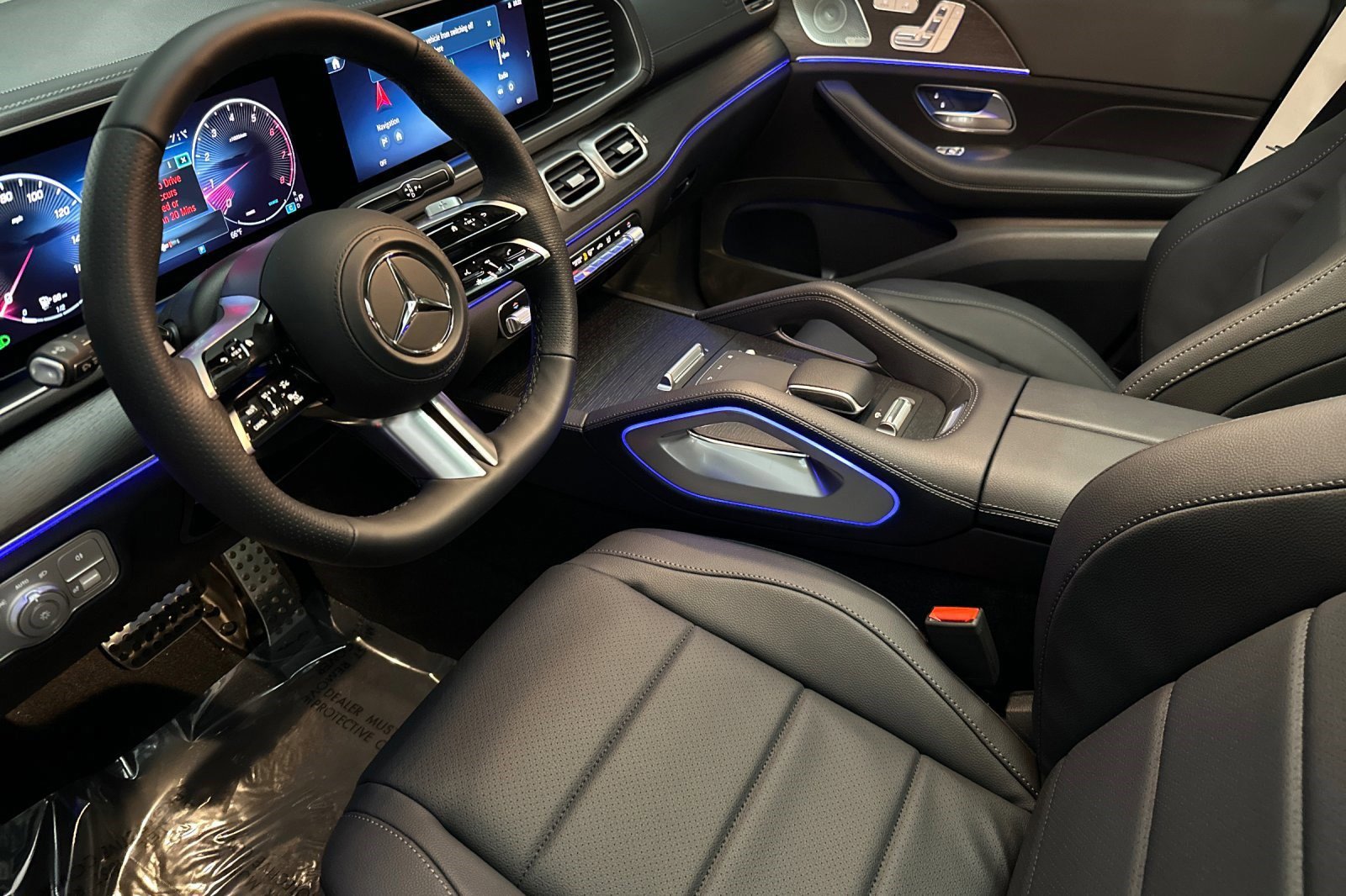 Used 2026 Mercedes-Benz GLS 450 4MATIC image 4