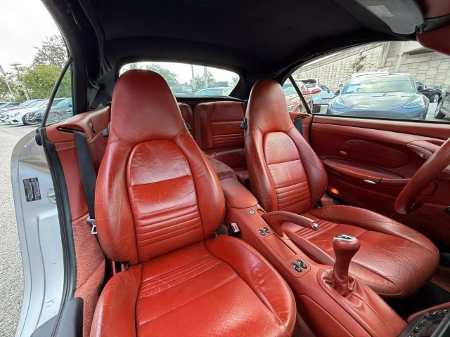 Used 2001 Porsche 911 Carrera 4 image 36