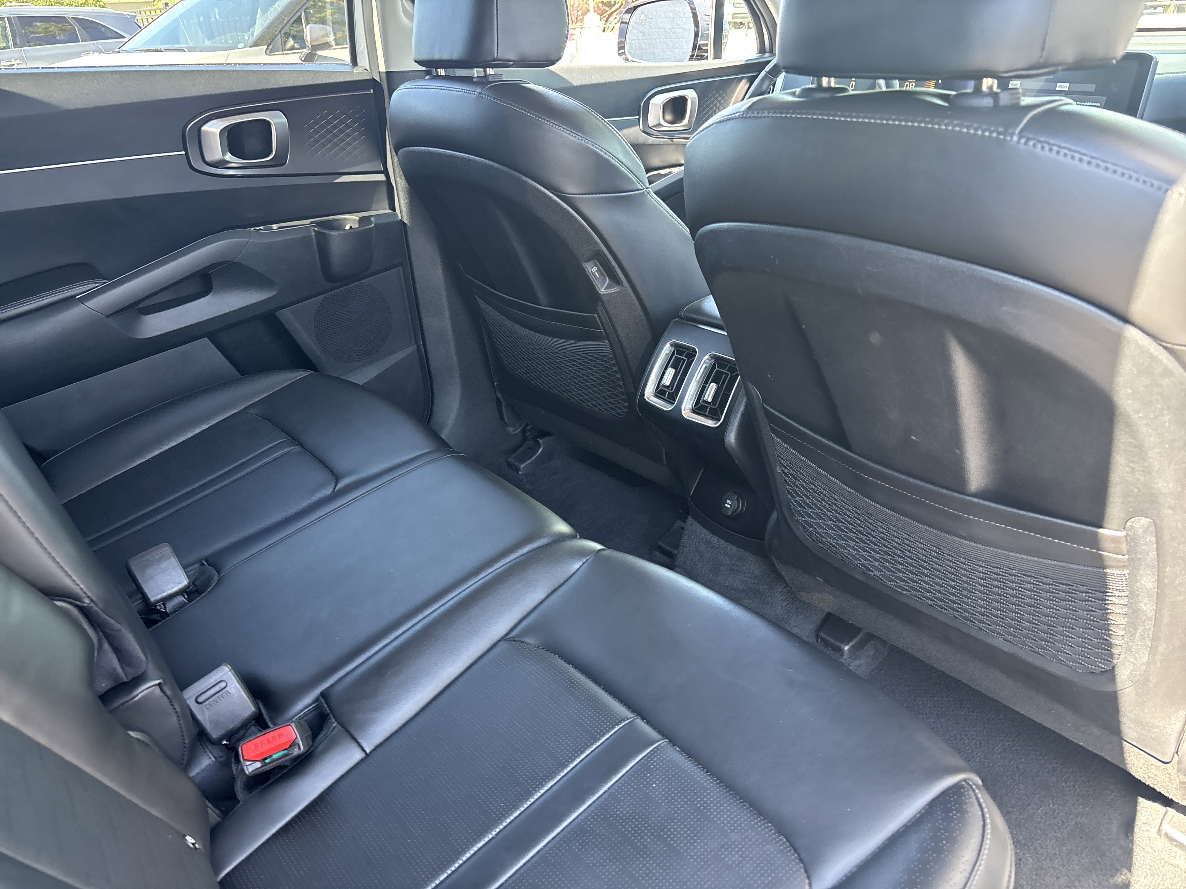 Certified 2024 Kia Sorento S FWD image 11