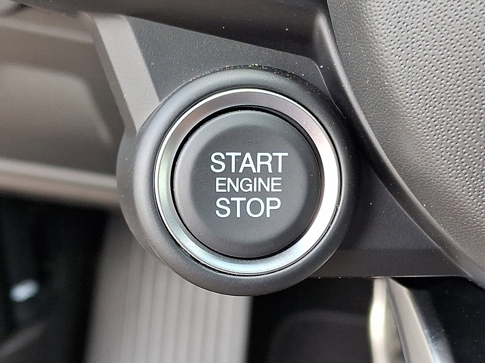 New 2025 Alfa Romeo Stelvio Sprint image 17