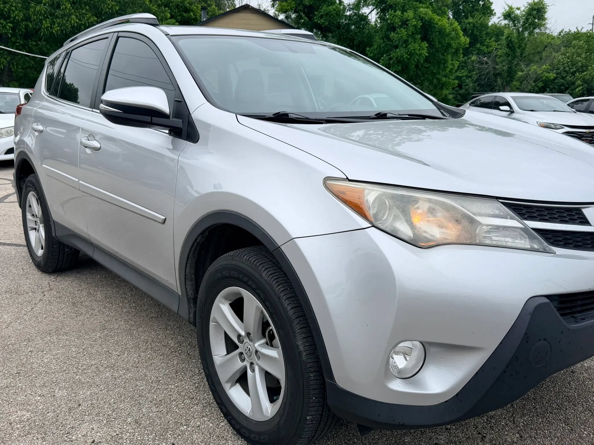 Used 2013 Toyota RAV4 XLE FWD image 6