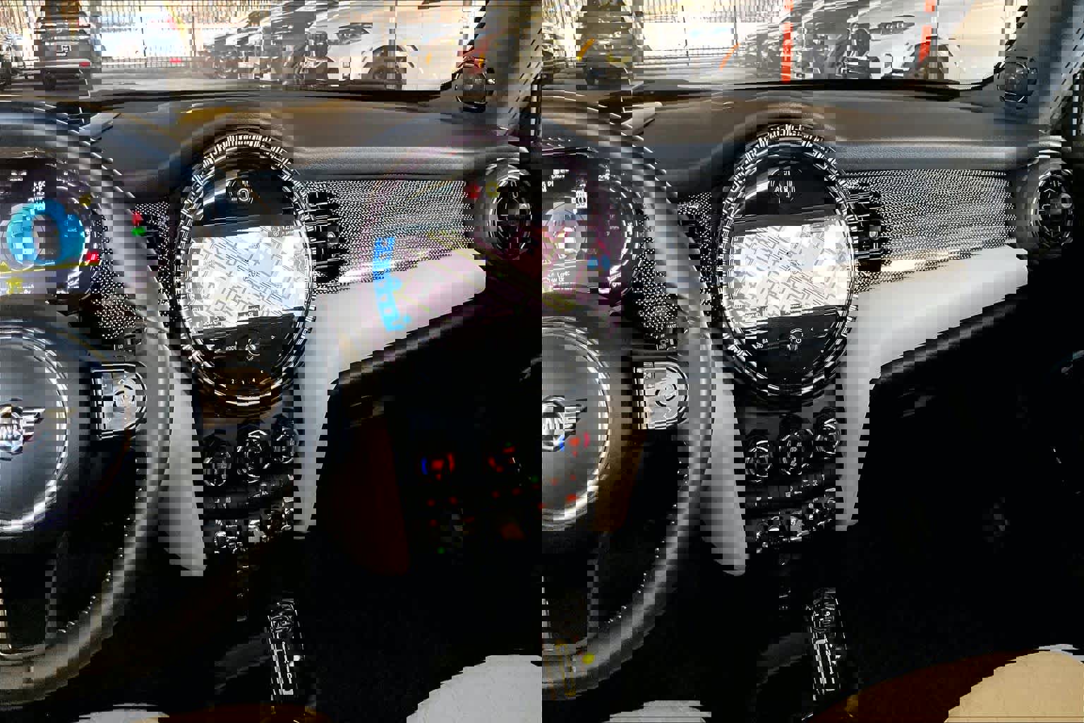 Used 2023 MINI Cooper SE image 6