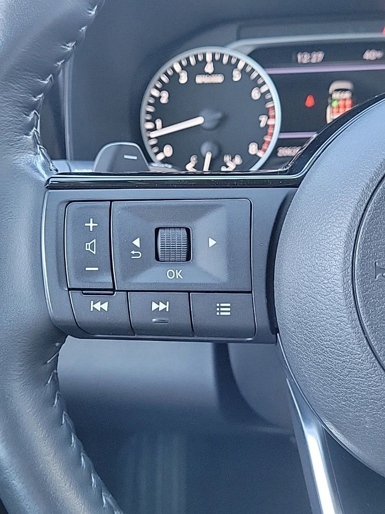 Used 2024 Nissan Pathfinder SL image 26