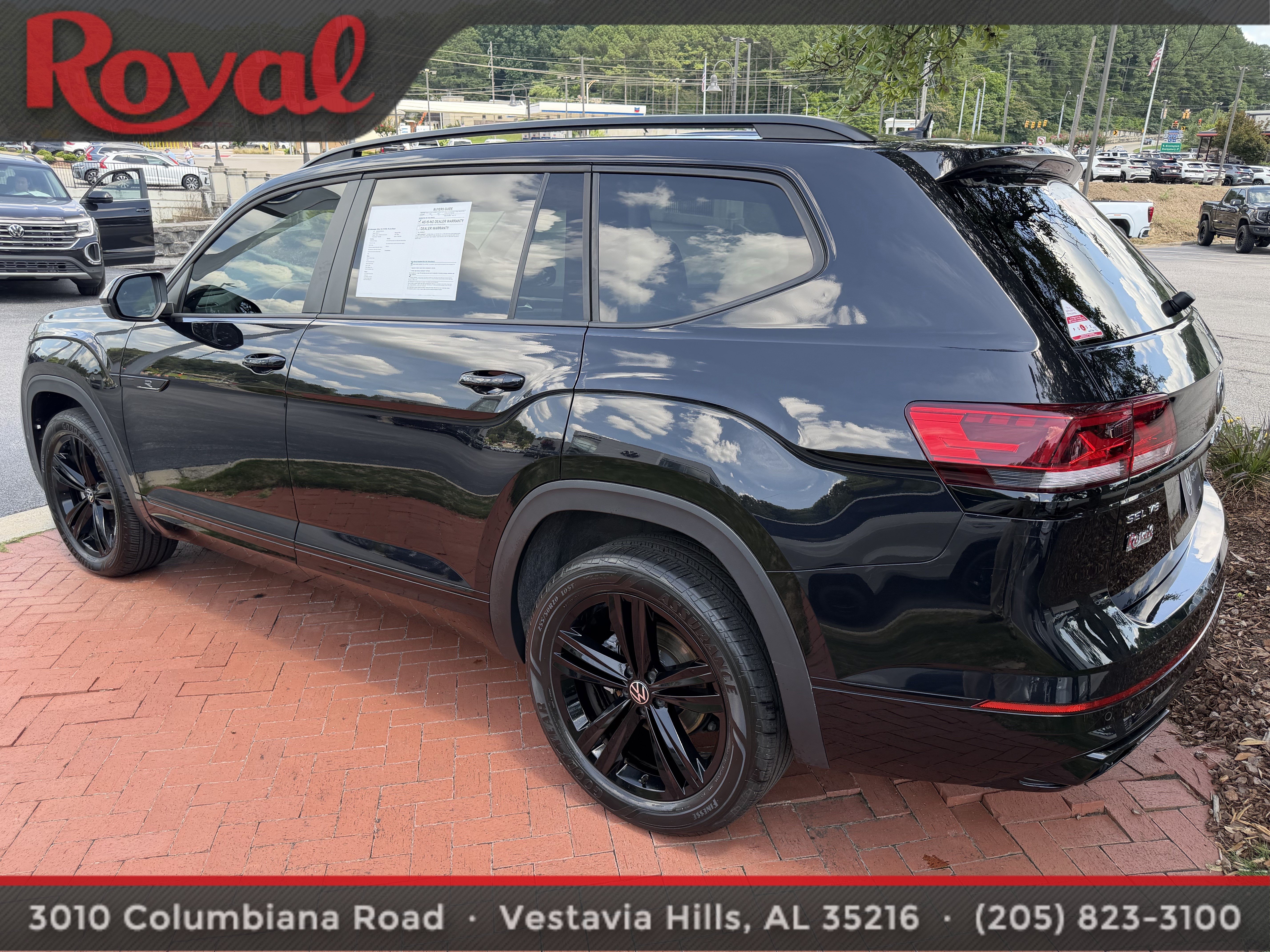 Certified 2023 Volkswagen Atlas SEL R-Line AWD/4WD image 6