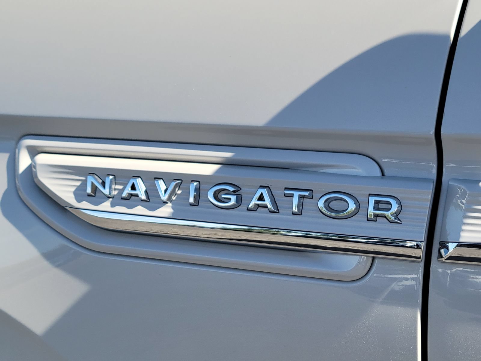 Used 2023 Lincoln Navigator Reserve AWD/4WD image 16