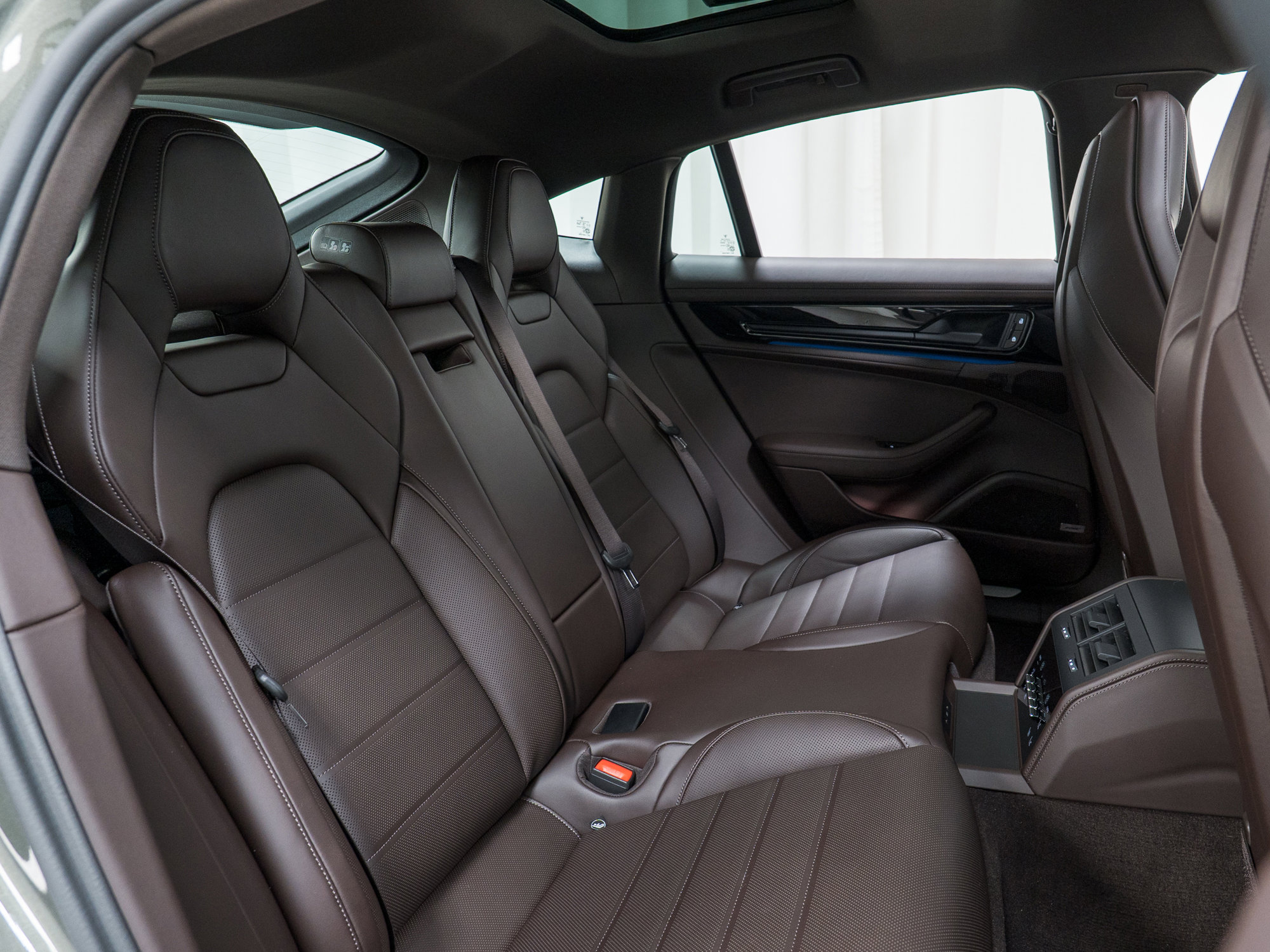 New 2026 Porsche Panamera 4S image 27