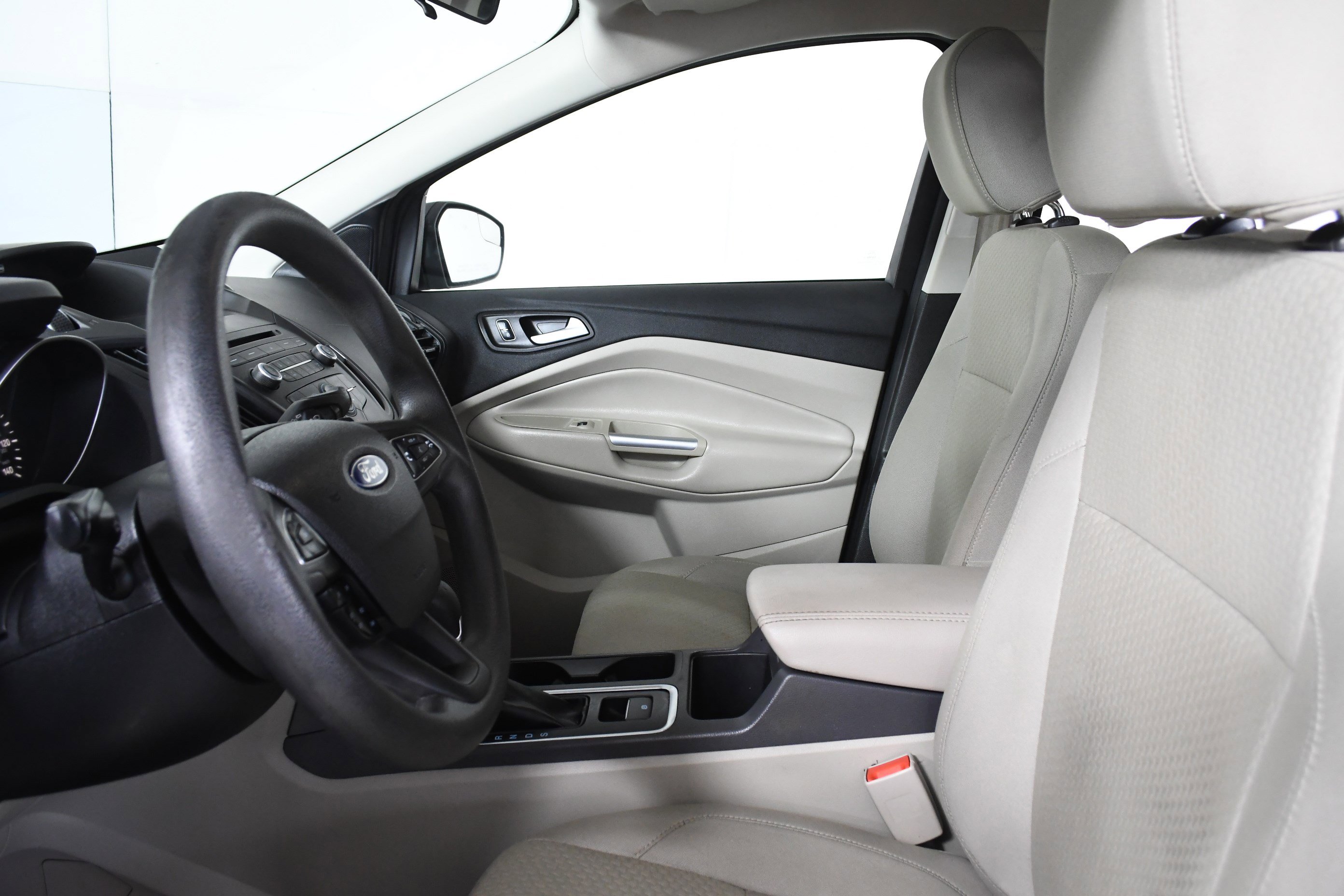 Used 2017 Ford Escape SE image 19