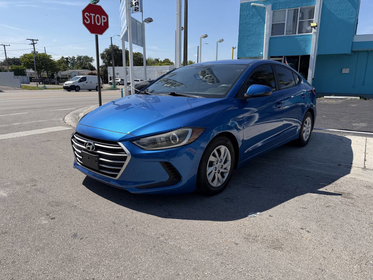 Used 2017 Hyundai Elantra SE FWD image 1