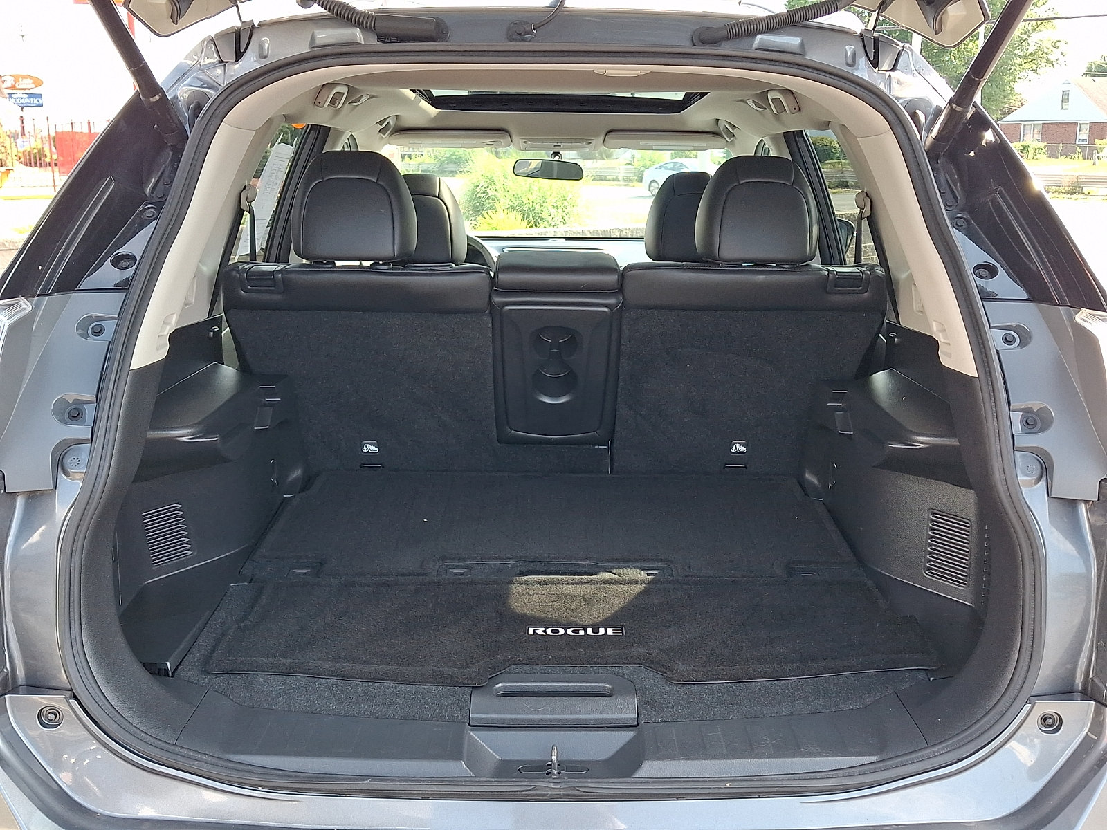 Used 2015 Nissan Rogue SL w/ SL Premium Package FWD image 31