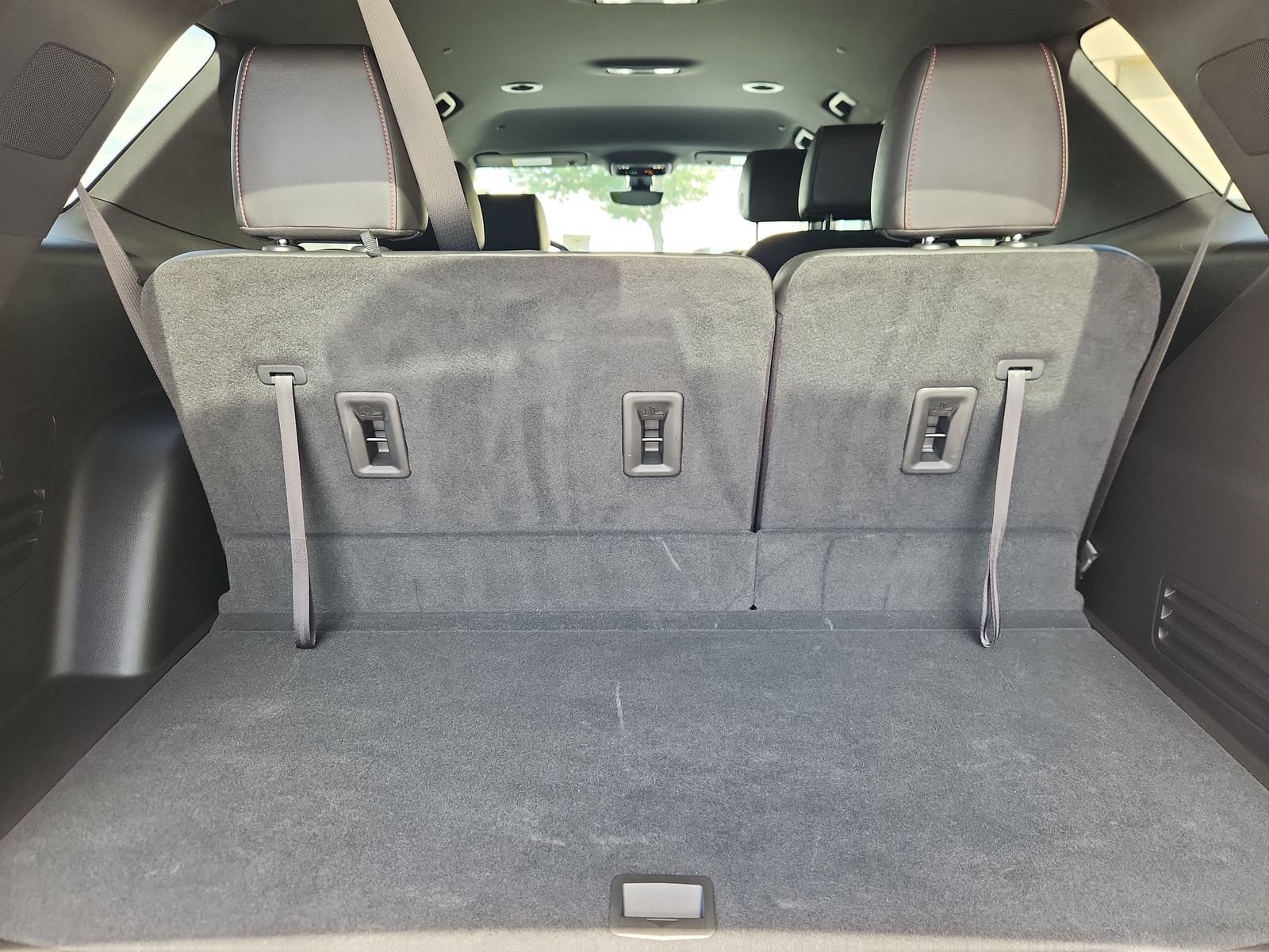 Used 2023 Chevrolet Traverse RS AWD/4WD image 14