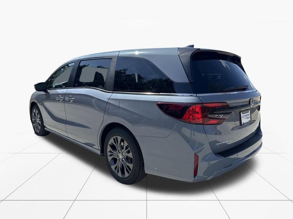 New 2026 Honda Odyssey Touring image 6