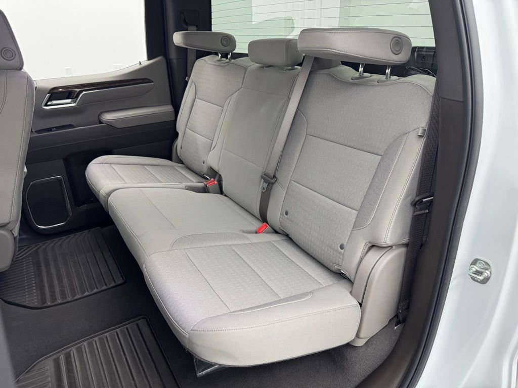 Used 2025 GMC Sierra 1500 SLE image 39