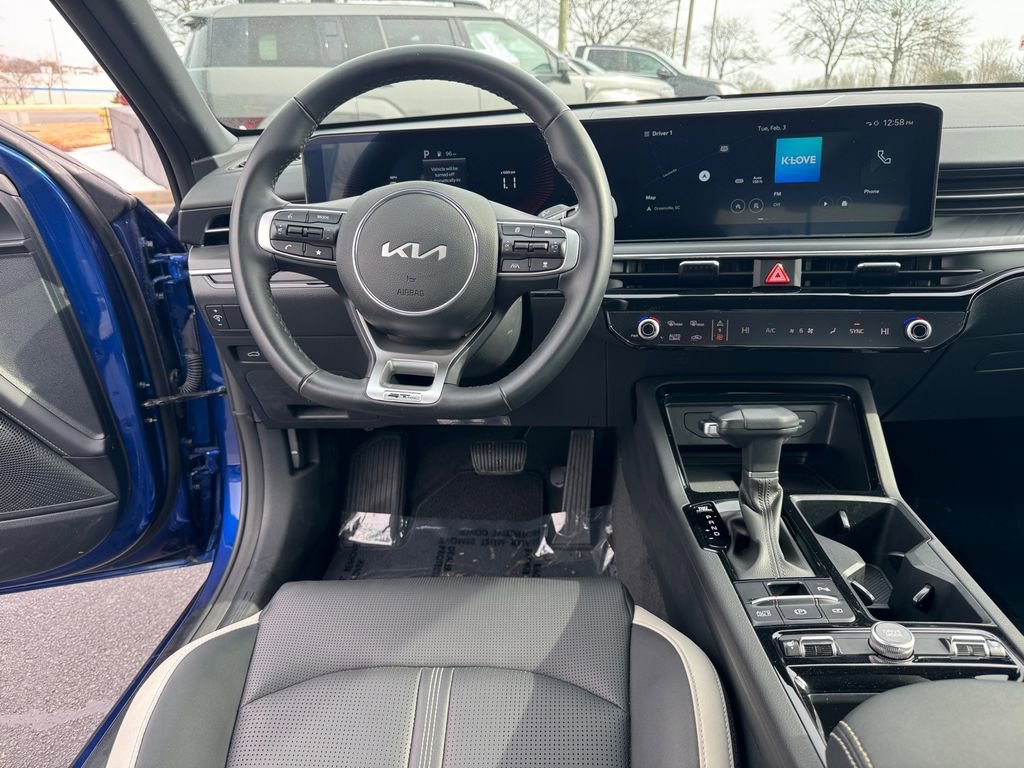 Certified 2025 Kia K5 GT-Line image 11
