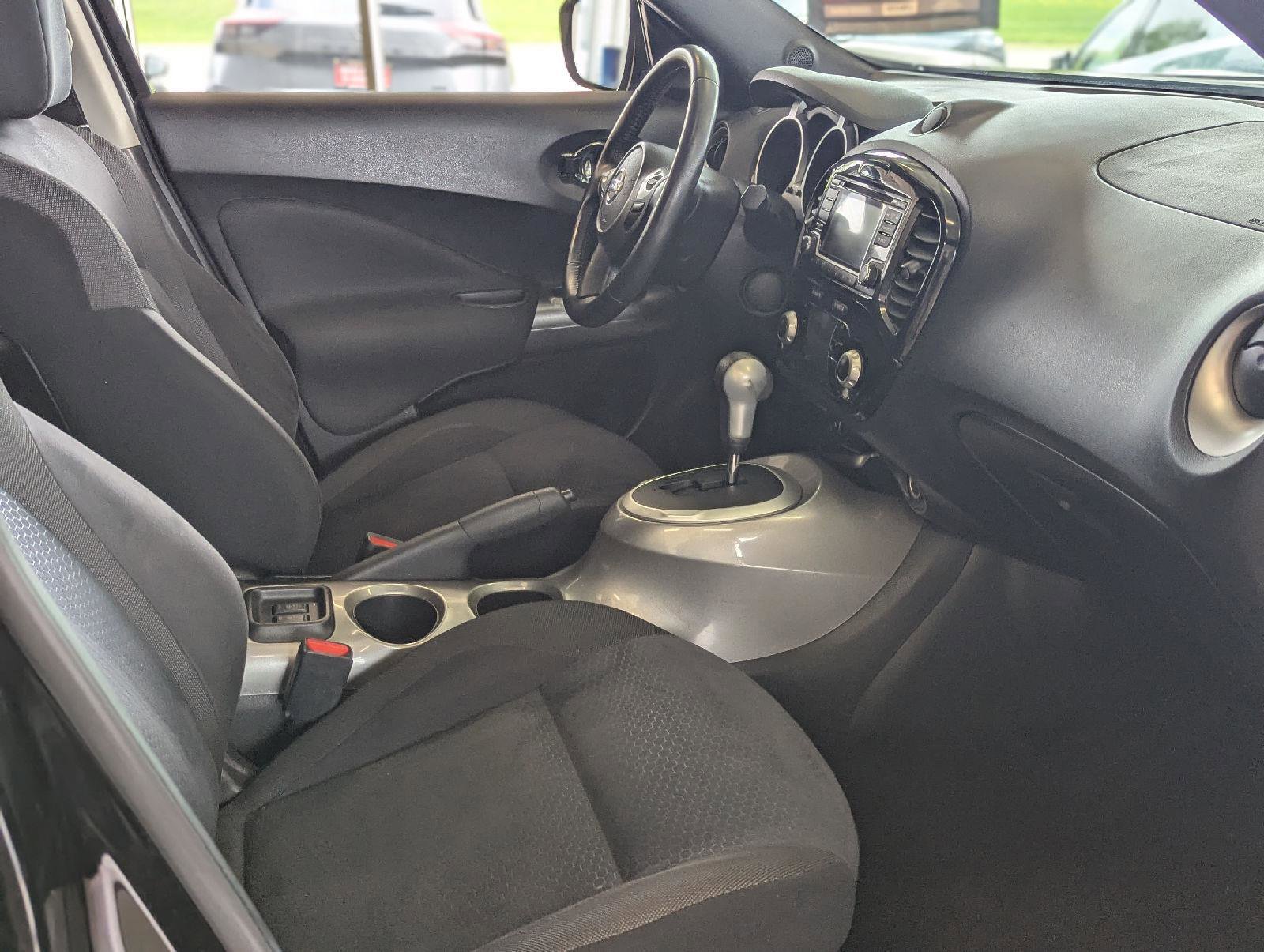 Used 2017 Nissan Juke SV AWD/4WD image 15