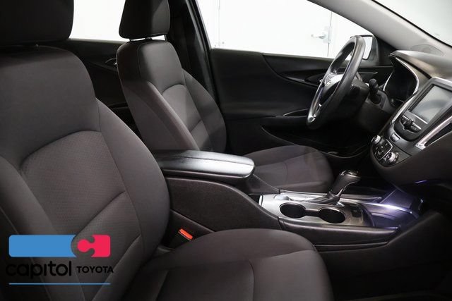 Used 2018 Chevrolet Malibu LT FWD image 26
