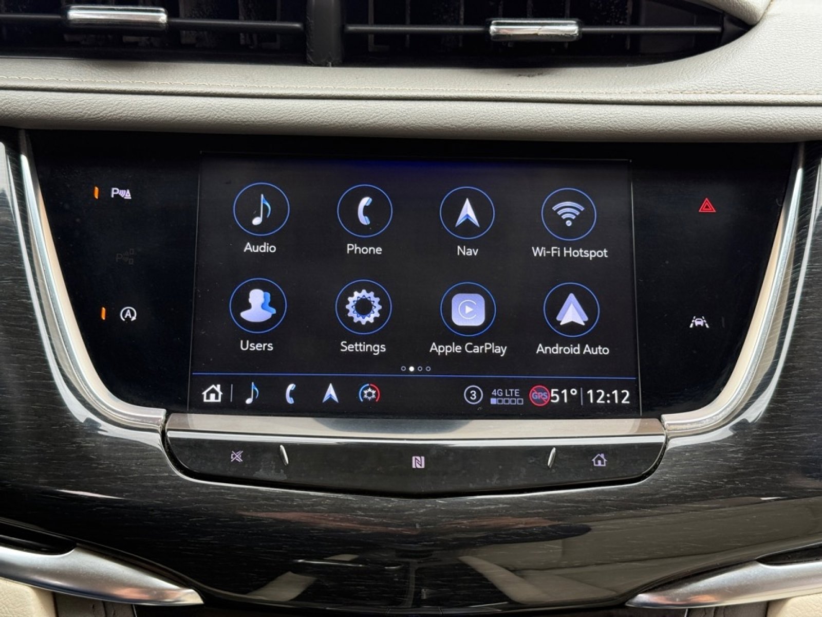 Used 2020 Cadillac XT6 Premium Luxury image 28