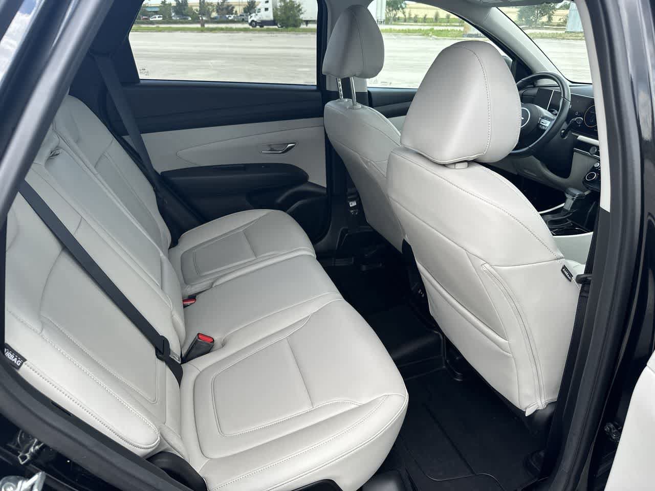 Used 2025 Hyundai Tucson SEL FWD image 22