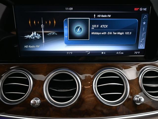 Used 2017 Mercedes-Benz E 300 4MATIC image 32