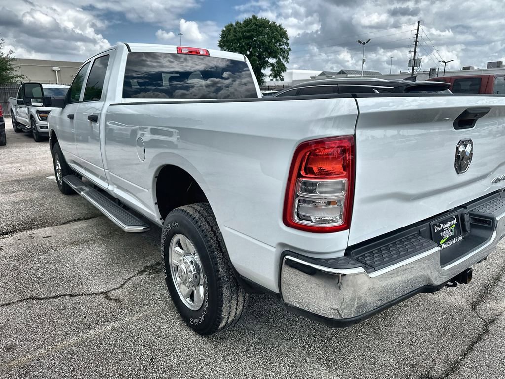 Used 2023 RAM 2500 Tradesman w/ Chrome Appearance Group image 10