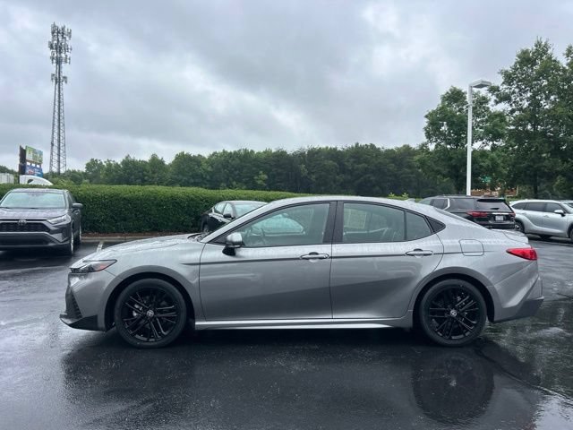 Used 2025 Toyota Camry SE FWD image 11