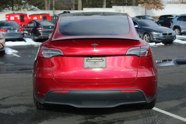 Used 2025 Tesla Model Y Performance image 6
