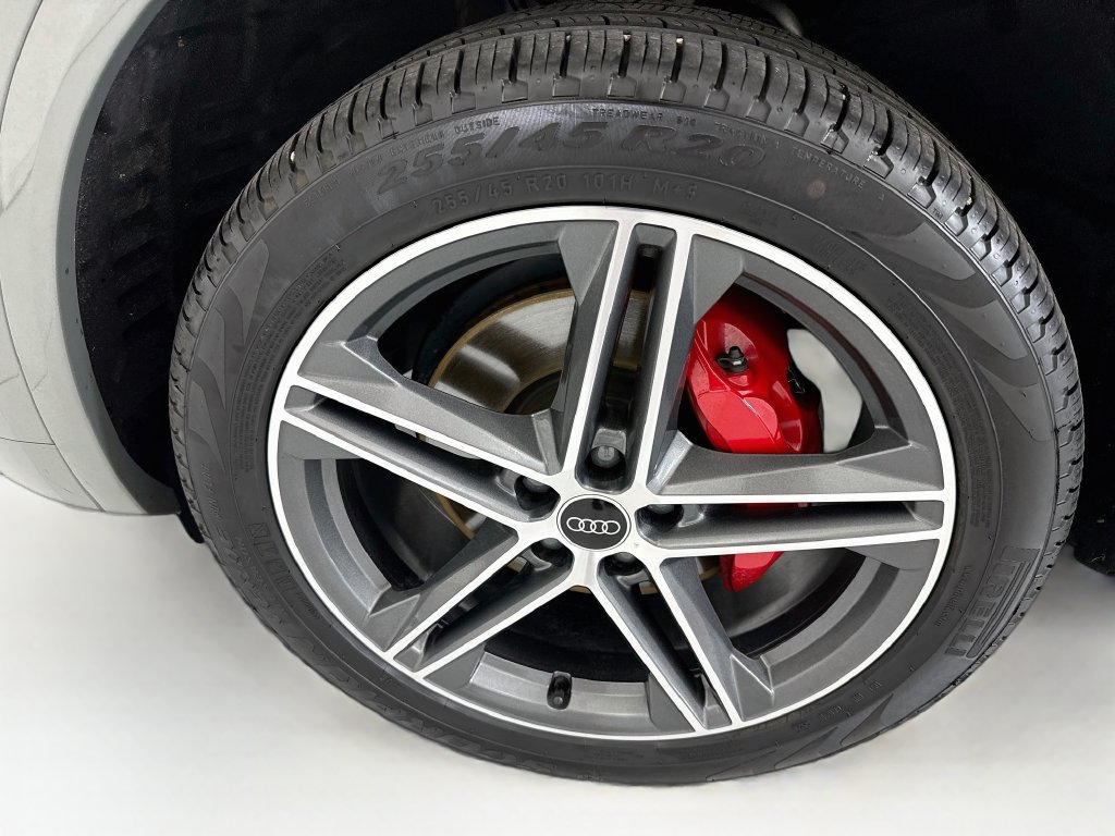 Certified 2025 Audi Q5 e Premium Plus w/ Premium Plus Package AWD/4WD image 29