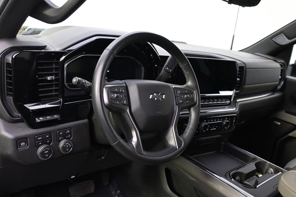 Used 2024 Chevrolet Silverado 2500 ZR2 w/ ZR2 Bison Edition image 11
