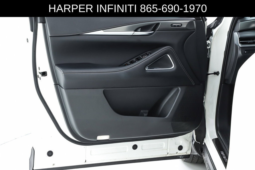 Used 2025 INFINITI QX60 Luxe w/ Black Edition FWD image 19