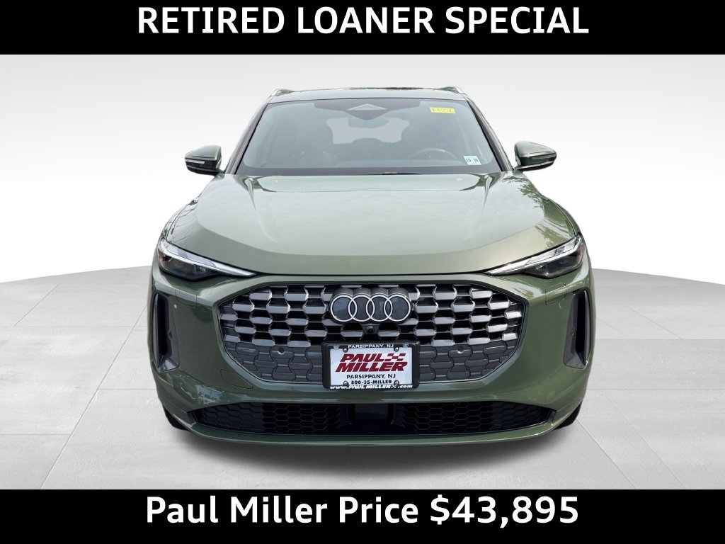 Used 2025 Audi Q5 Premium w/ Convenience Package AWD/4WD image 2